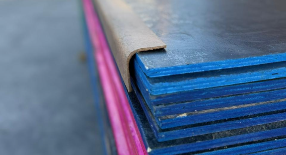 Conheça o nosso produto: Madeirite Plastificado